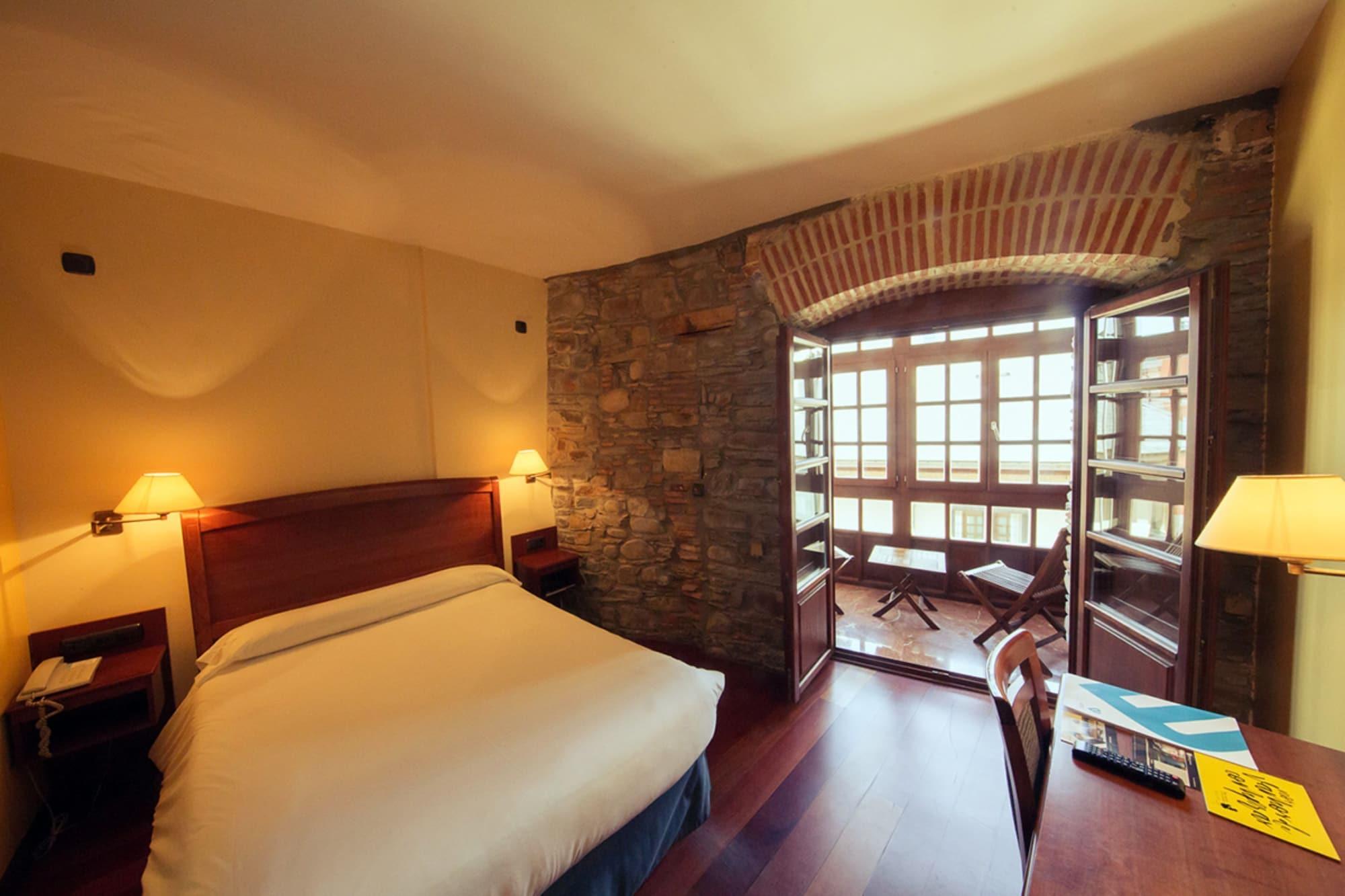Hotel Aroi Bierzo Plaza Ponferrada Exterior foto