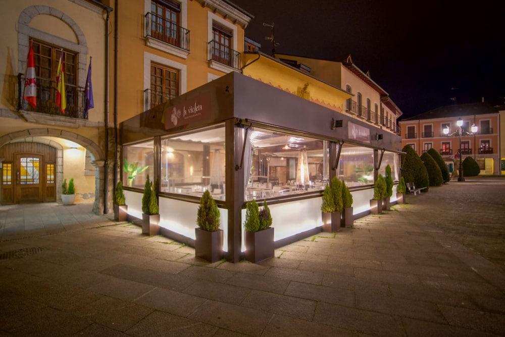 Hotel Aroi Bierzo Plaza Ponferrada Exterior foto