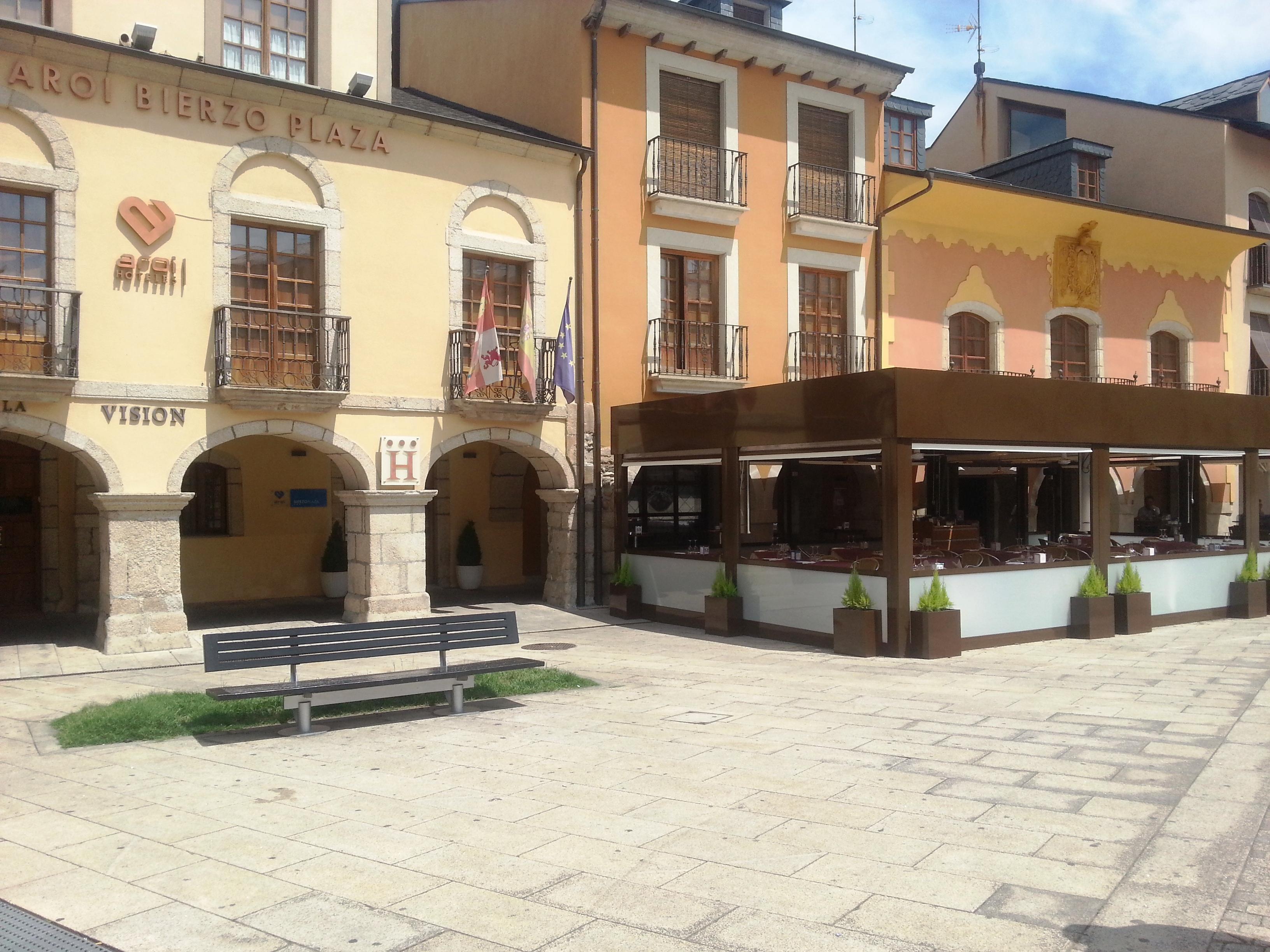 Hotel Aroi Bierzo Plaza Ponferrada Exterior foto